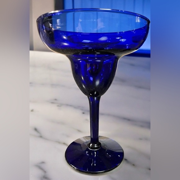 Vintage Pier 1 Cobalt Blue Glass Margarita Cocktail Goblets Set Of 2 - Picture 12 of 15